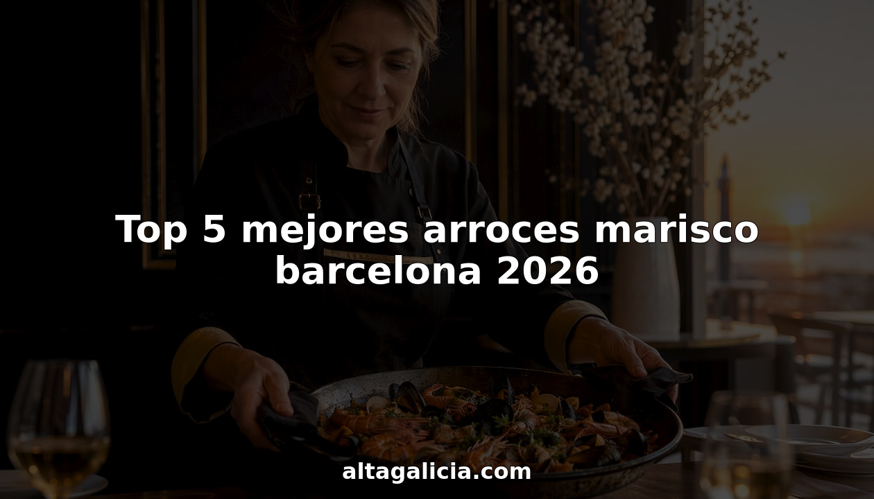 Un chef sirve una paella de mariscos recién hecha en la terraza de un restaurante, mientras los comensales disfrutan del ambiente al aire libre.