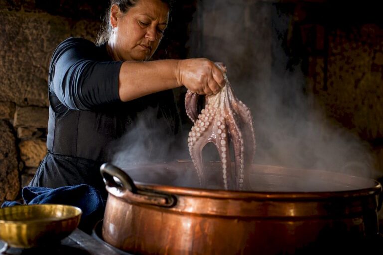 El origen del pulpo a feira: entre la costa gallega y la Maragatería